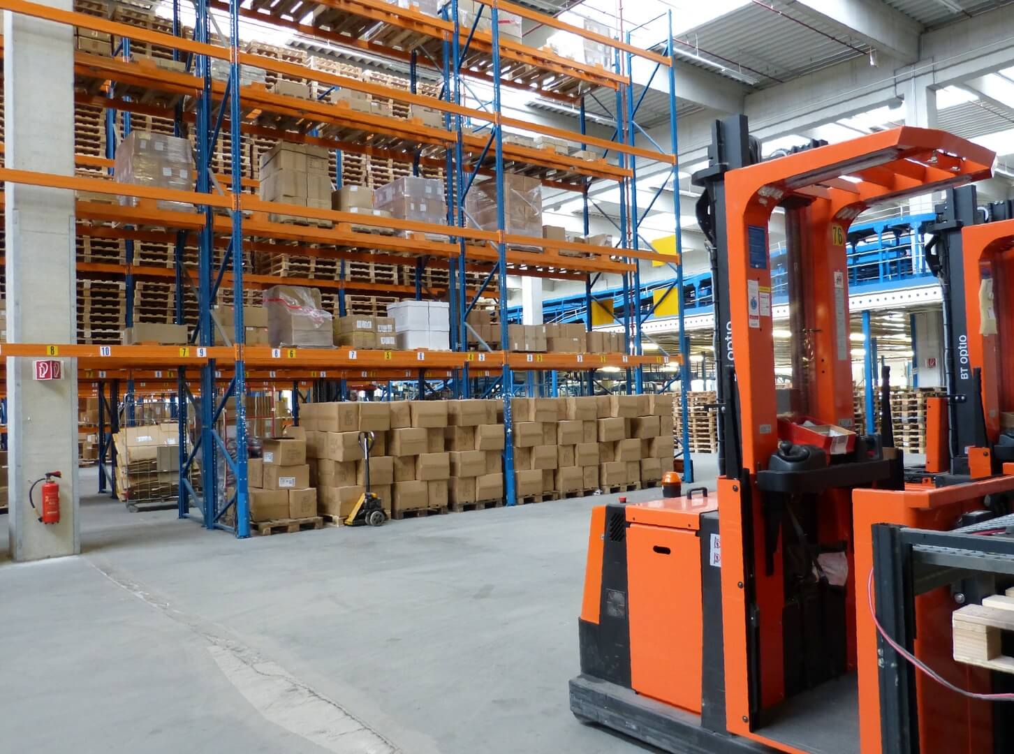 transport-vehicle-factory-shelf-package-warehouse-1292554-pxhere.com (1)